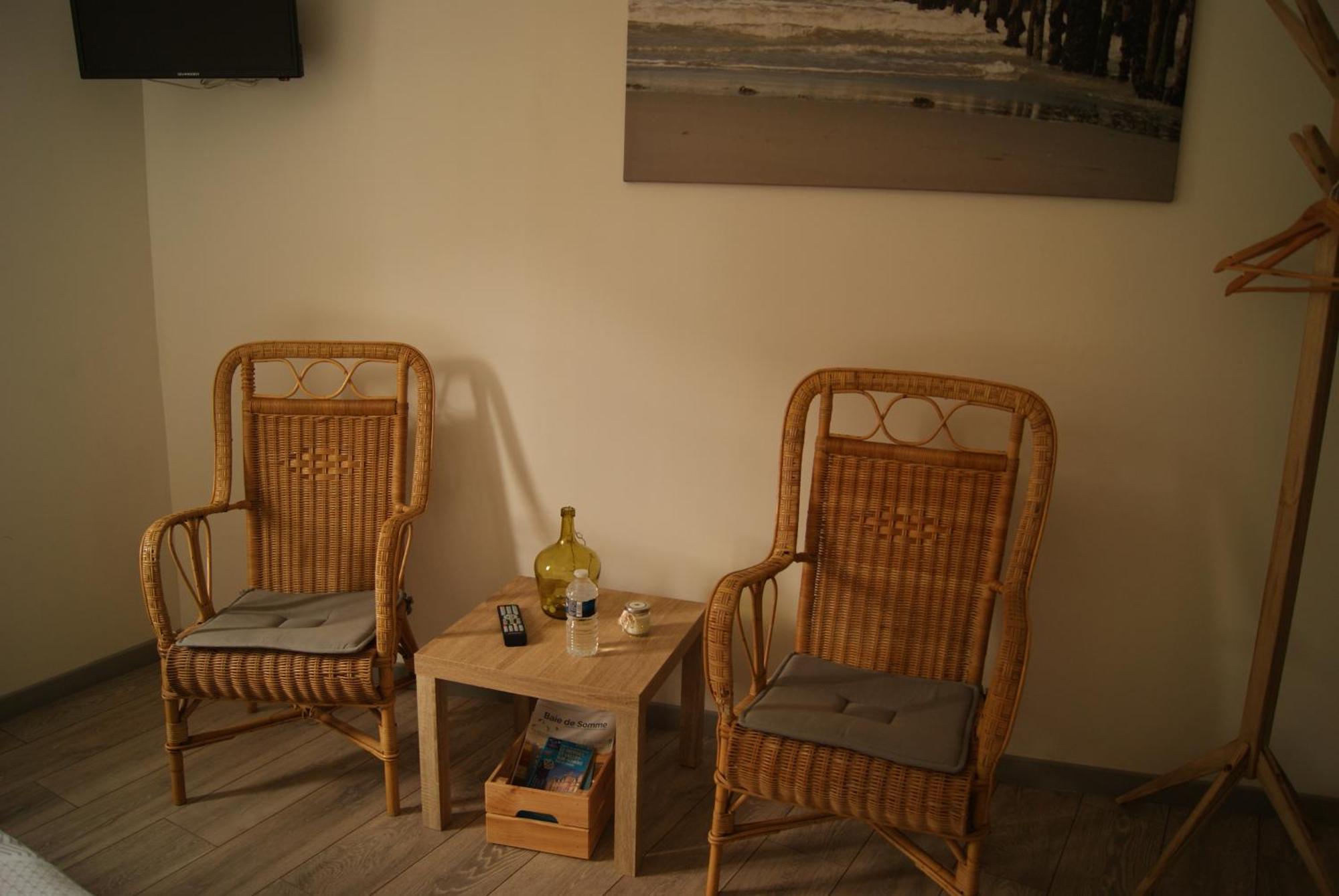 La Longere De Suzanne Bed & Breakfast Arrest ภายนอก รูปภาพ